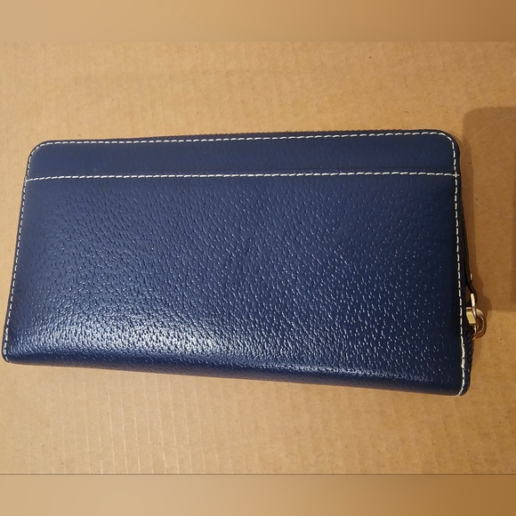 Kate Spade Wallet - Picture 2 of 4